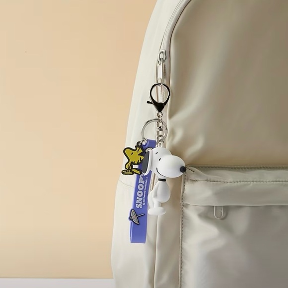 Snoopy Keychain with Purple Strap, NEW - Picture 3 of 7